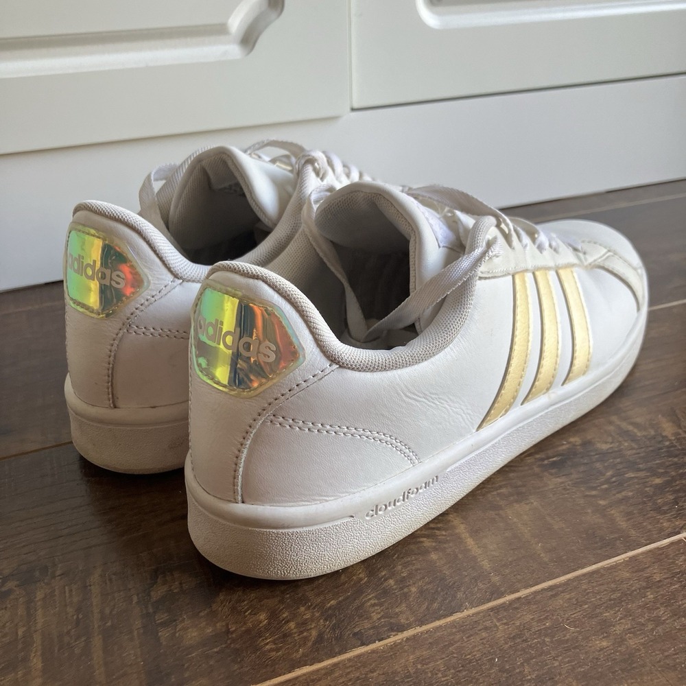 Adidas Cloudfoam Advantage Womens 9.5 White Gold Iridescent Heel Shoes AW4286